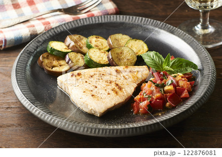 メカジキ厚切りソテー メカジキ厚切りソテー 122876081