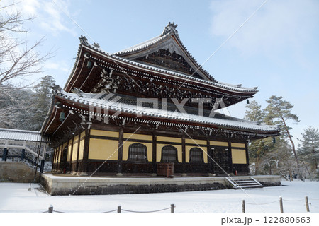 雪の南禅寺　法堂　京都市左京区 122880663