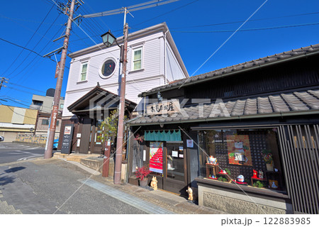 《愛知県》瀬戸市　招き猫ミュージアム　おもだか屋 122883985