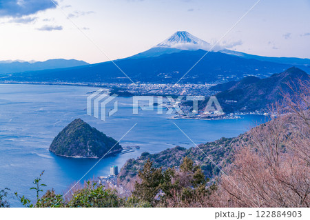 【静岡県】発端丈山から眺める富士山・夕景 122884903