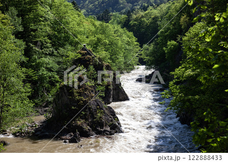 新緑の定山渓 新緑の定山渓 122888433