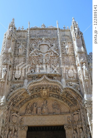 スペイン・バリャドリード、旧神学校の彫刻 122889141