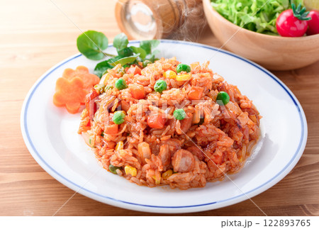 チキンライス　（ ケチャップライス ） 122893765