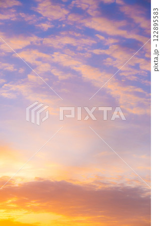 穏やかな朝焼けの空 穏やかな朝焼けの空 122895583