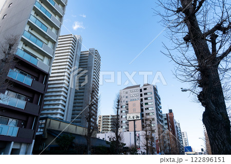 木曽路　府中店　冬晴れの青空　東京都府中市寿町 122896151