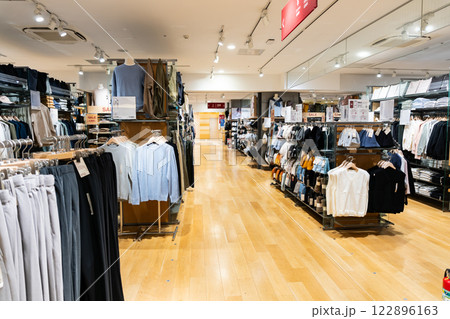 無印良品のファッション　武蔵府中ル・シーニュ（武蔵府中LE SIGNE）　東京都府中市宮町 122896163