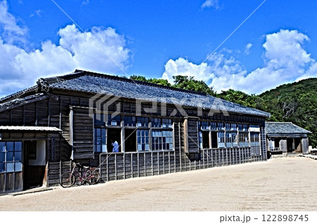 二十四の瞳の小学校のセット 122898745