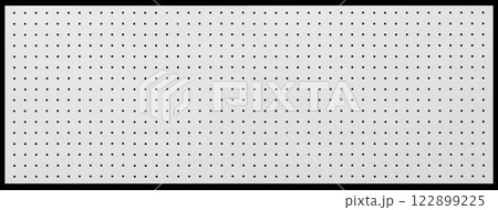 白い有孔ボードの背景テクスチャー 122899225