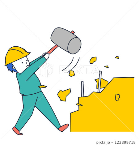 ハンマーで壁を叩いて解体を行う作業員男性 ハンマーで壁を叩いて解体を行う作業員男性 122899719