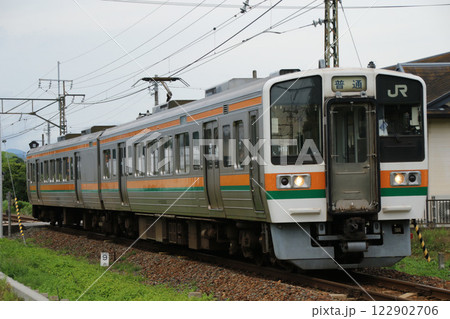飯田線を行くJR東海213系5000番台 飯田線を行くJR東海213系5000番台 122902706