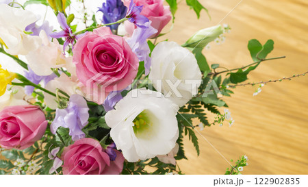 カラフルな花束 カラフルな花束 122902835