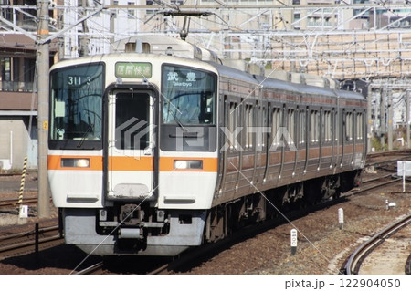 東海道本線を行くJR東海311系 122904050