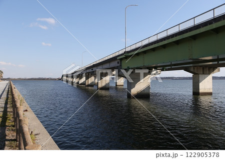 豊橋市と田原市を結ぶ三河港大橋 豊橋市と田原市を結ぶ三河港大橋 122905378