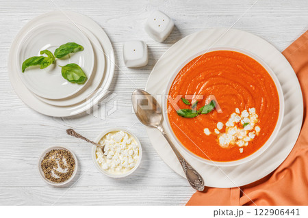 roast tomato soup in a bowl, top view roast tomato soup in a bowl, top view 122906441