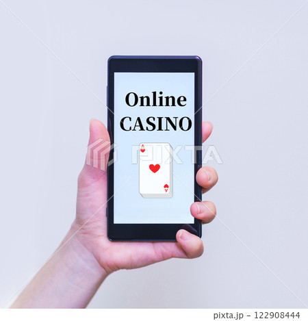 オンラインカジノ による 違法賭博 が 社会問題 になっている 【 online casino 】　 122908444
