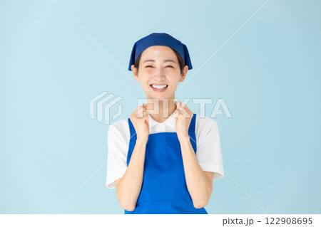 女性 パート アルバイト エプロン ガッツポーズ 女性 パート アルバイト エプロン ガッツポーズ 122908695