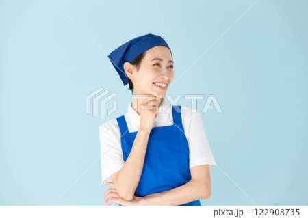 女性 パート アルバイト エプロン 悩む 女性 パート アルバイト エプロン 悩む 122908735