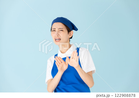 女性　エプロン　パート　アルバイト　お断り 122908878