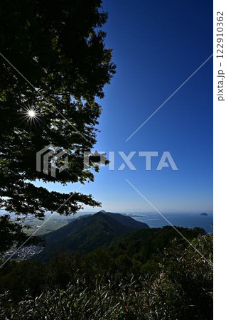 賤ヶ岳山頂からの景色 賤ヶ岳山頂からの景色 122910362