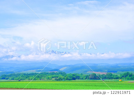 富良野市郊外から望む夕張山地 富良野市郊外から望む夕張山地 122911971