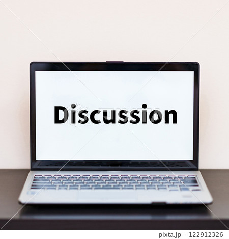 Discussion 議論 の 文字 が PC 画面 に 表示 【 ウェブページ 素材 】 Discussion 議論 の 文字 が PC 画面 に 表示 【 ウェブページ 素材 】 122912326