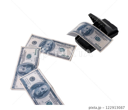 Banknote in Plastic mouse trap, Business trap or scammer concept. 122913087