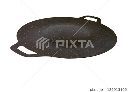 Black fry pan, skillet ,grill pan on white background. 122913106