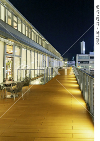 徳山 徳山駅みゆき口 ペデストリアンデッキ 山口県周南市 徳山 徳山駅みゆき口 ペデストリアンデッキ 山口県周南市 122921896