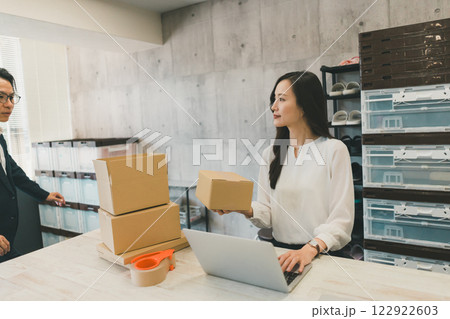 通販事業 122922603