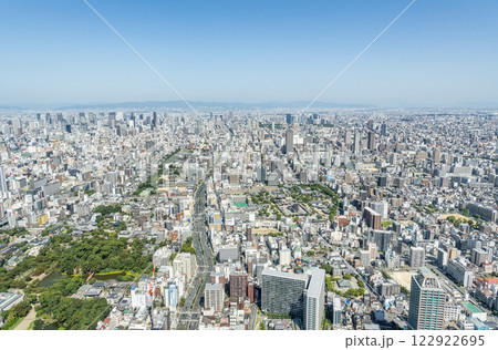 大阪府大阪市 あべのハルカス展望台から望む大阪の街並み(北方向) 大阪府大阪市 あべのハルカス展望台から望む大阪の街並み(北方向) 122922695