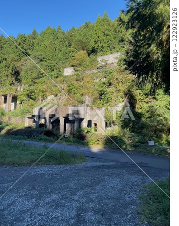 緑に隠された滋賀のラピュタ:土倉鉱山跡 緑に隠された滋賀のラピュタ:土倉鉱山跡 122923126