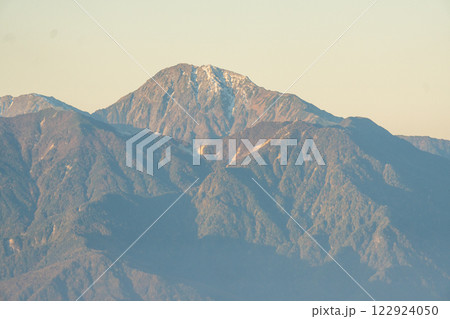 金峰山、鷹見岩と周辺の景色 金峰山、鷹見岩と周辺の景色 122924050