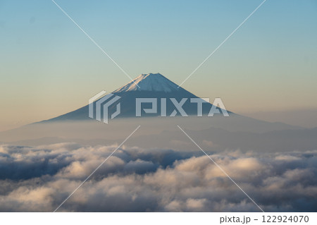 金峰山、鷹見岩と周辺の景色 金峰山、鷹見岩と周辺の景色 122924070