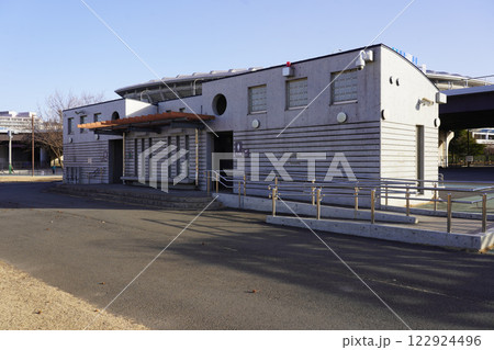 新横浜公園 草地広場のトイレ 新横浜公園 草地広場のトイレ 122924496