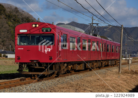 播但線を走る103系3500番台普通電車2両 播但線を走る103系3500番台普通電車2両 122924989