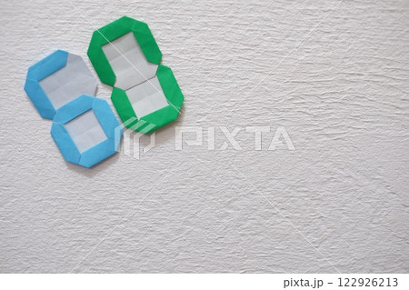 折り紙で作った数字　2025 122926213