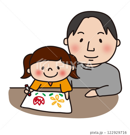 お絵描きをする娘と見守るパパ 122929716