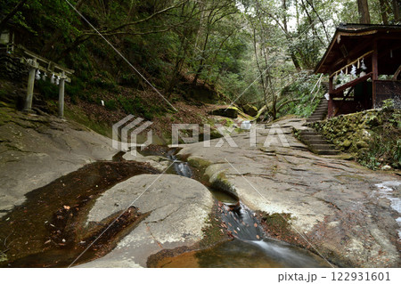 龍鎮神社　【奈良県宇陀市】 122931601