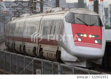 武蔵浦和を通過する E926形 新幹線 East-i 122932851