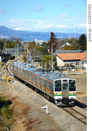 雪山と両毛線 雪山と両毛線 122934169