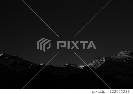 国境　山脈　登山　冒険　雪山　挑戦　アドヴェンチャー　ADVENTURE 122935258