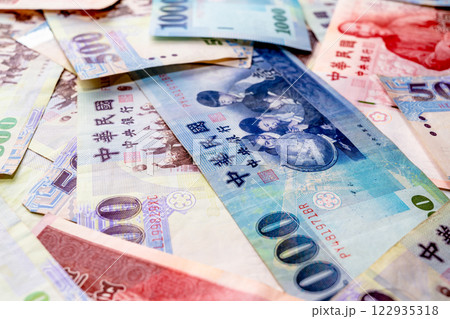 100元 一つ ひとつ 122935318