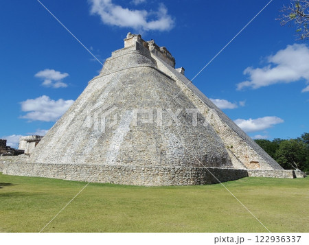 世界遺産　メキシコ合衆国　ウシュマル5 122936337
