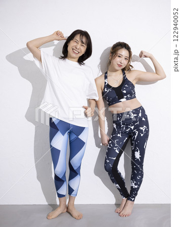 スポーツウェアの女性 スポーツウェアの女性 122940052