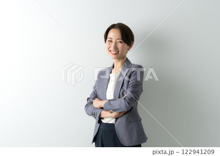 ビジネス 女性 ビジネス 女性 122941209
