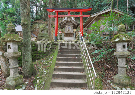 玉作湯神社境内の稲荷神社（玉造温泉：松江市） 122942123