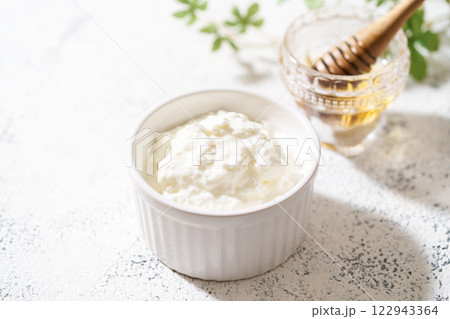 水切りヨーグルト 水切りヨーグルト 122943364