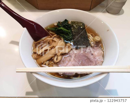 らぁめんほりうち新橋店のらぁめん らぁめんほりうち新橋店のらぁめん 122943757