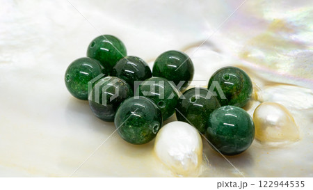 アベンチュリン　インド産　ビーズ10mmサイズ 122944535