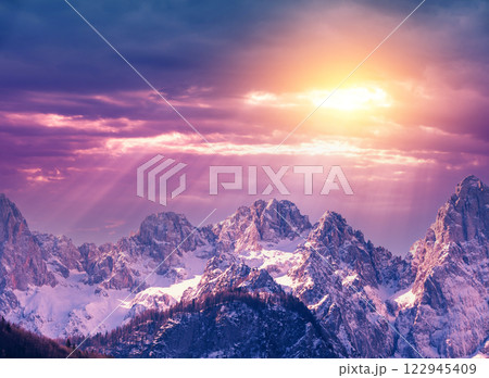 View of the Alps in Kranjska Gora at sunrise. The tops of the mountains are covered with snow. Triglav national park. Slovenia, Europe 122945409